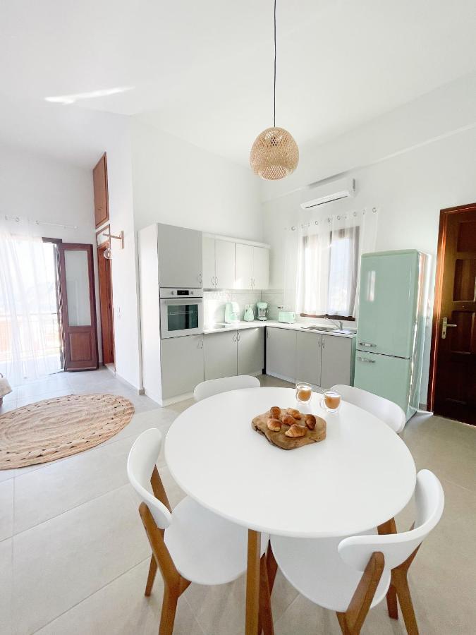 Apartament Casa Chara 2 Simi Zewnętrze zdjęcie